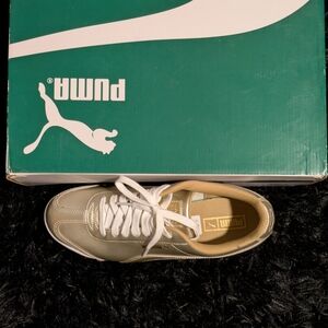 Puma Gray and Tan Suede Sneakers with Classic Design